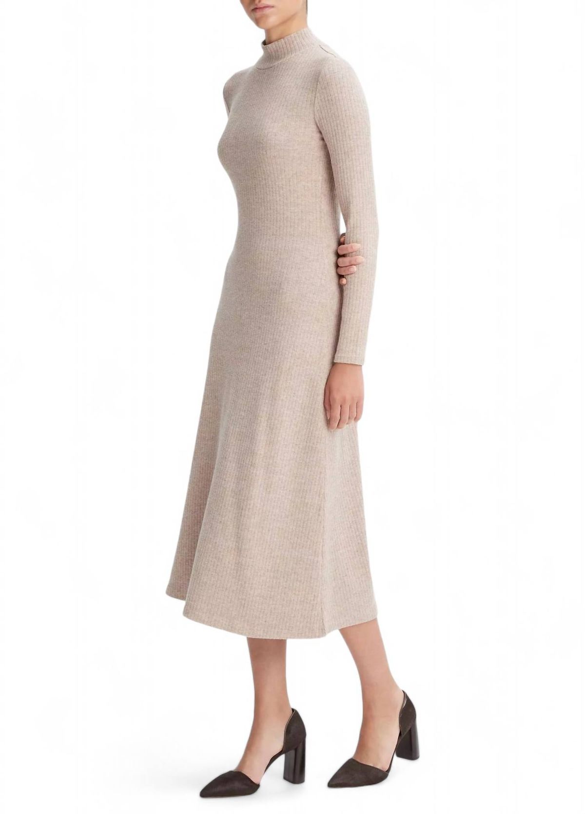 Style 1-2470067902-14 Vince Size XS Long Sleeve Nude Cocktail Dress on Queenly