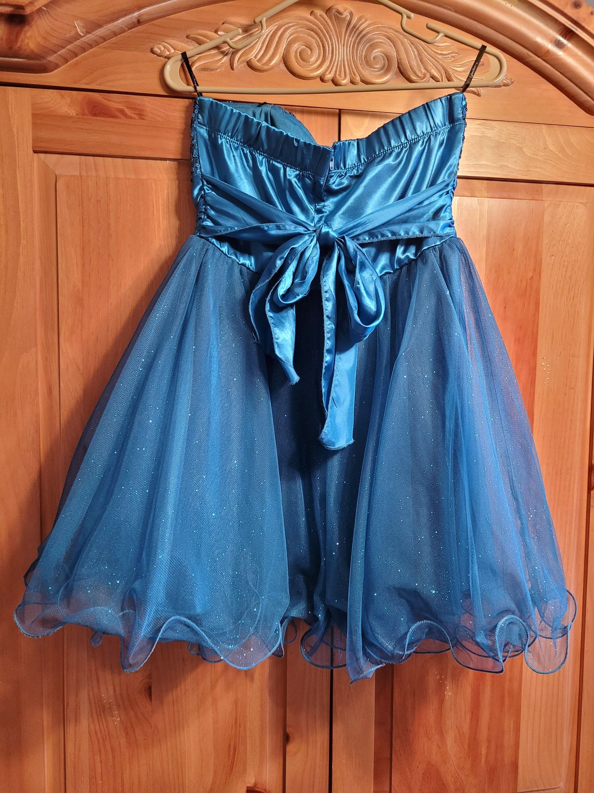 Speechless Size 10 Blue Ball Gown on Queenly