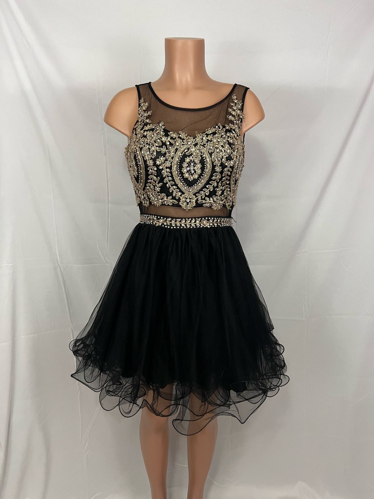 Queenly | Buy and sell prom, pageant, and formal dresses