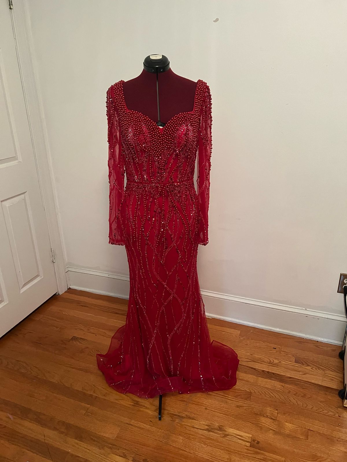 Size 8 Long Sleeve Sheer Red Mermaid Dress on Queenly