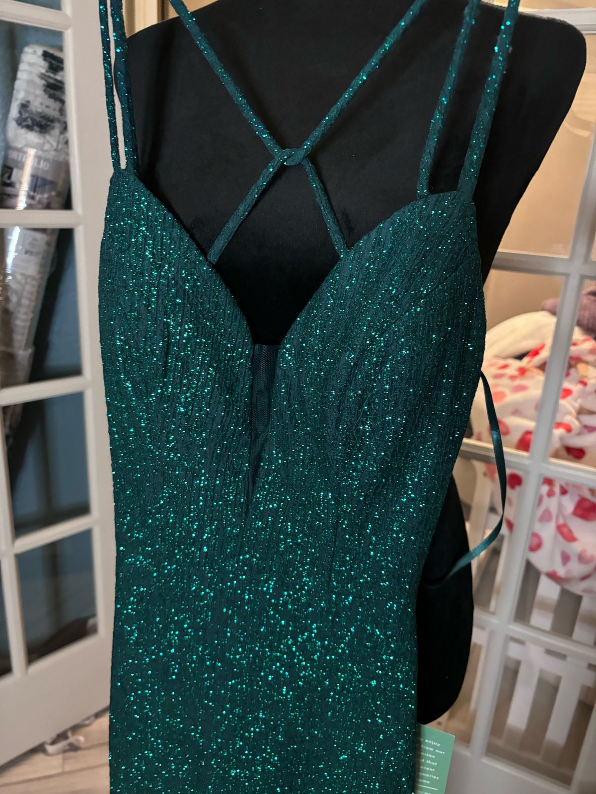 Style 7152SR9DTP City Triangles Size 4 Prom Plunge Green Side Slit Dress on Queenly