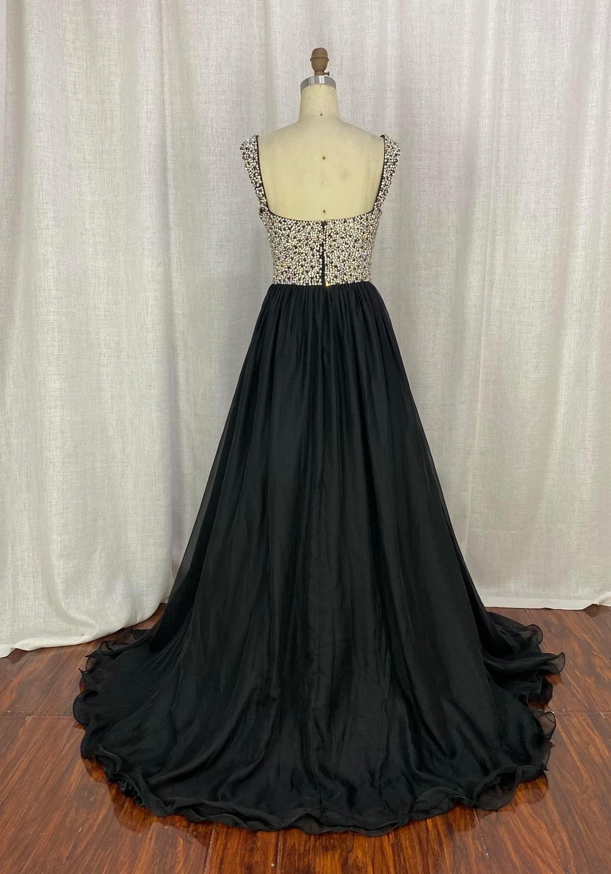 Size 8 Off The Shoulder Black A-line Dress on Queenly