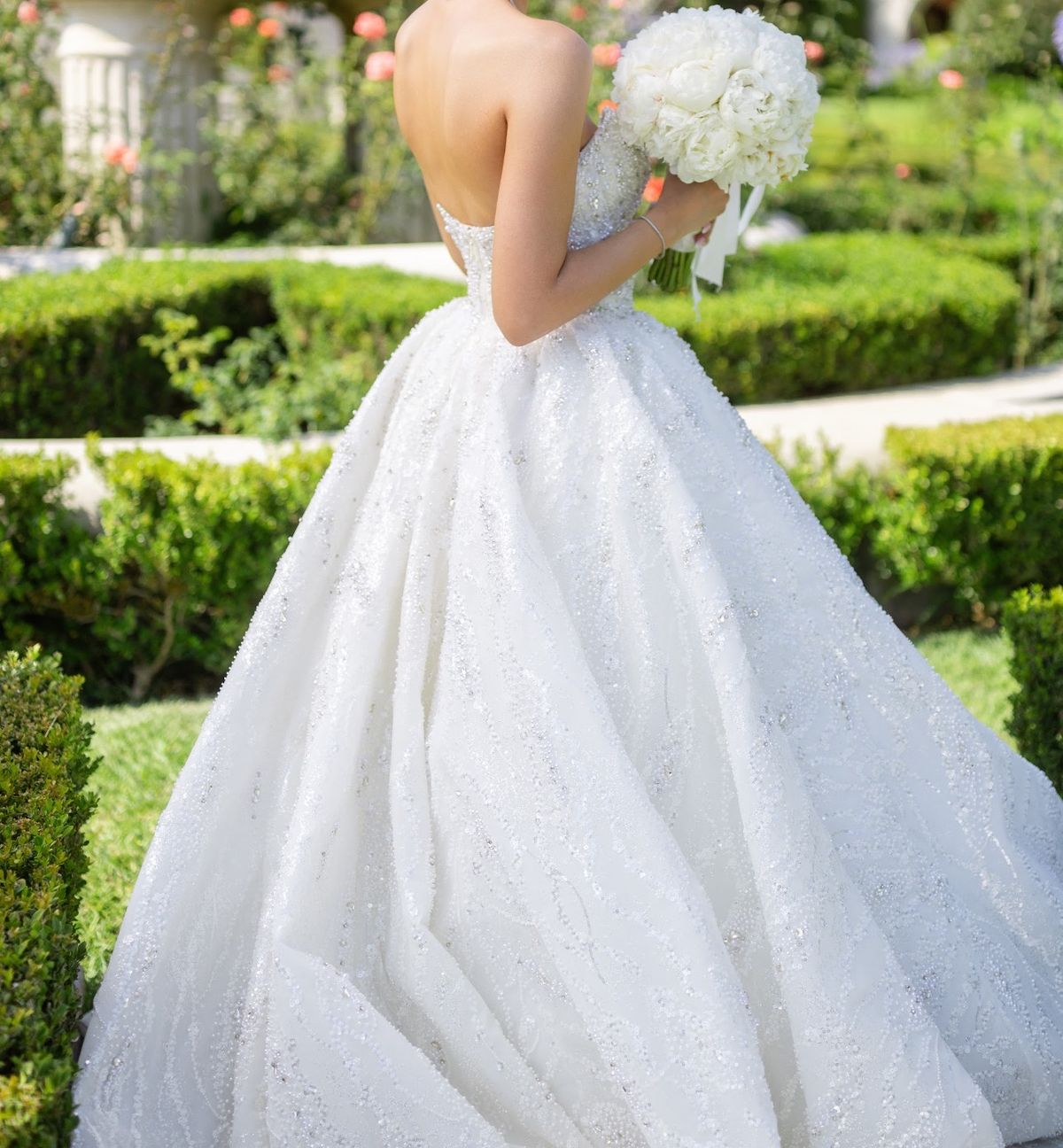 Size 2 Wedding Sequined White Ball Gown on Queenly