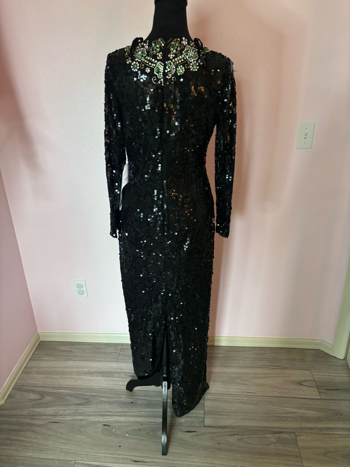 Mac Duggal Size 8 Long Sleeve Black A-line Dress on Queenly