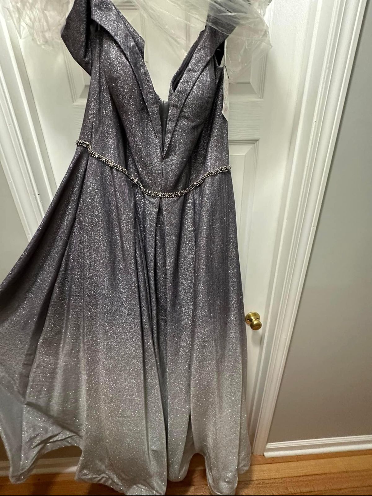 Plus Size 26 Prom Off The Shoulder Gray Ball Gown on Queenly