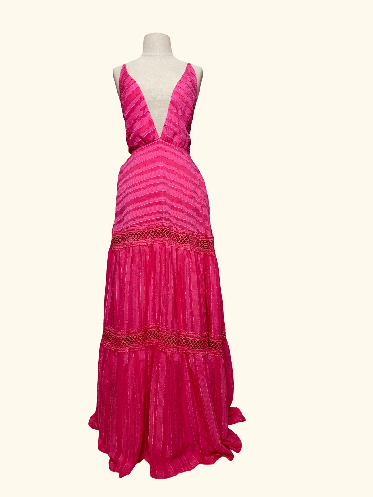 Size M Homecoming Plunge Pink Dress With Train on Queenly