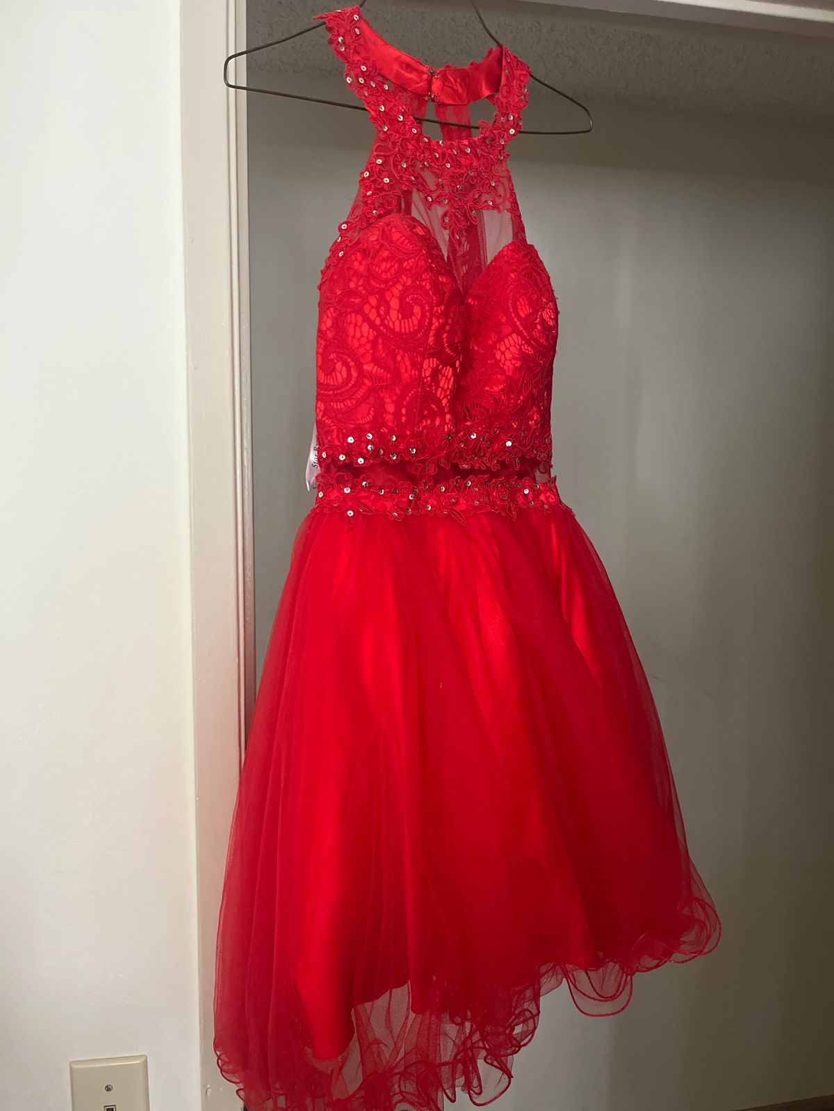 Queenly | Buy and sell prom, pageant, and formal dresses