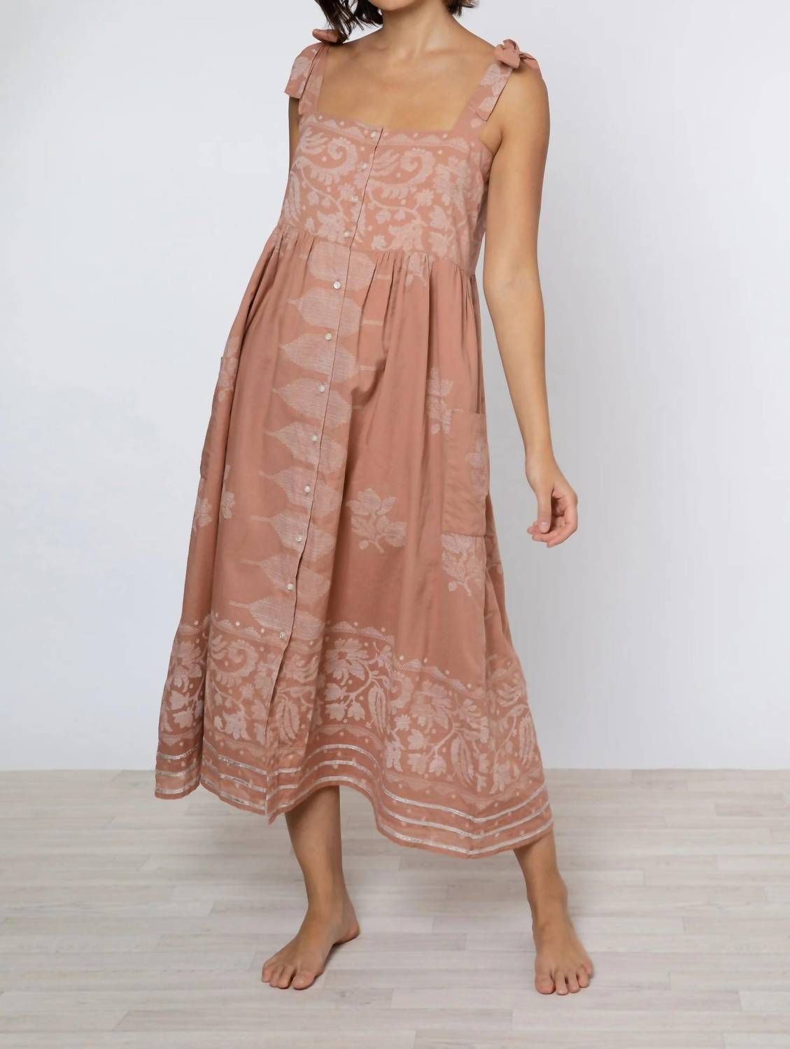 Style 1-2929784790-649 JULIET DUNN Size 2 Brown Cocktail Dress on Queenly