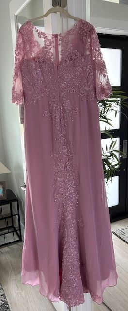 Stacees  Plus Size 18 Pink Ball Gown on Queenly