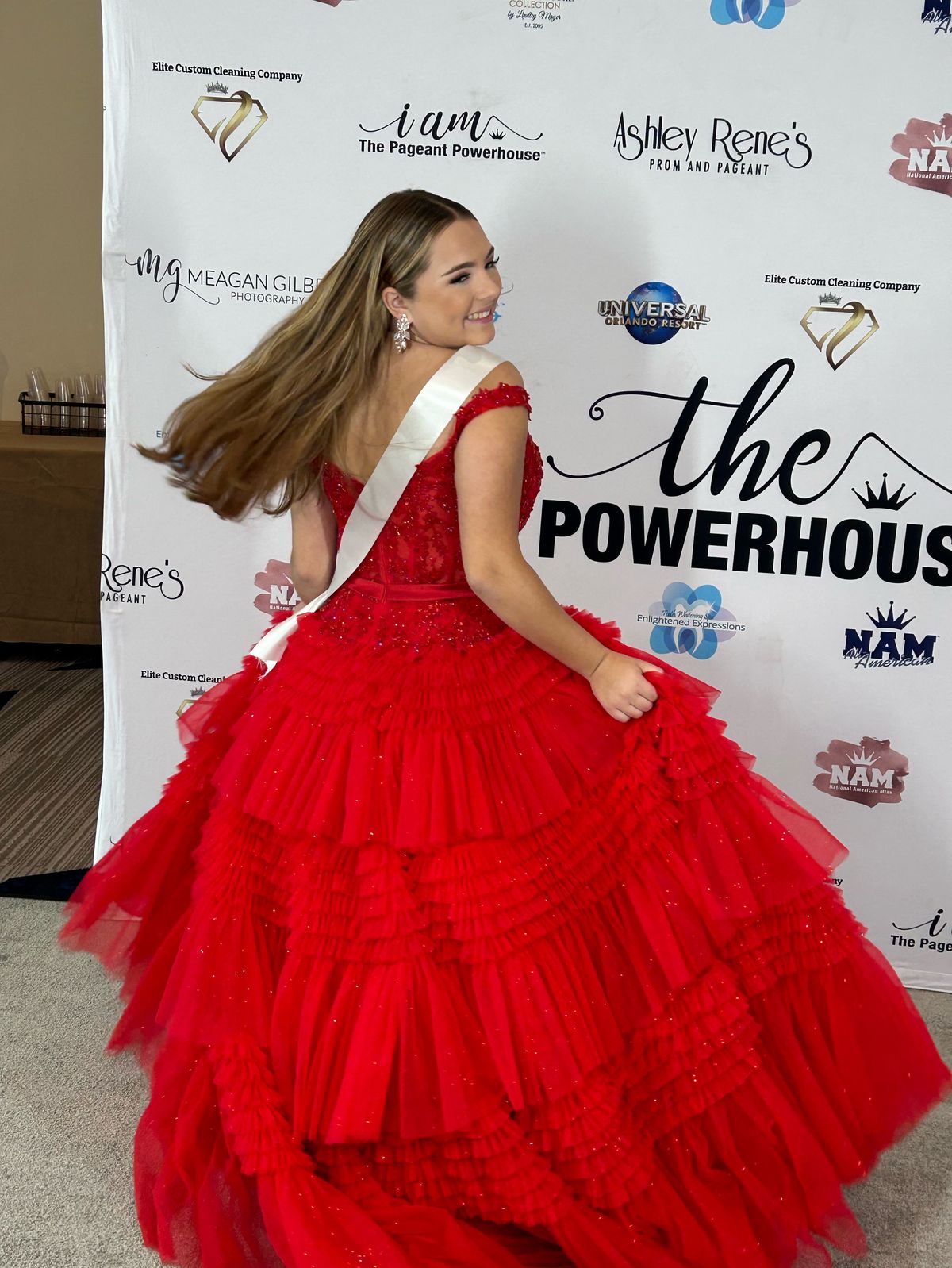 Style 55309 Sherri Hill Size 12 Prom Off The Shoulder Red Ball Gown on Queenly