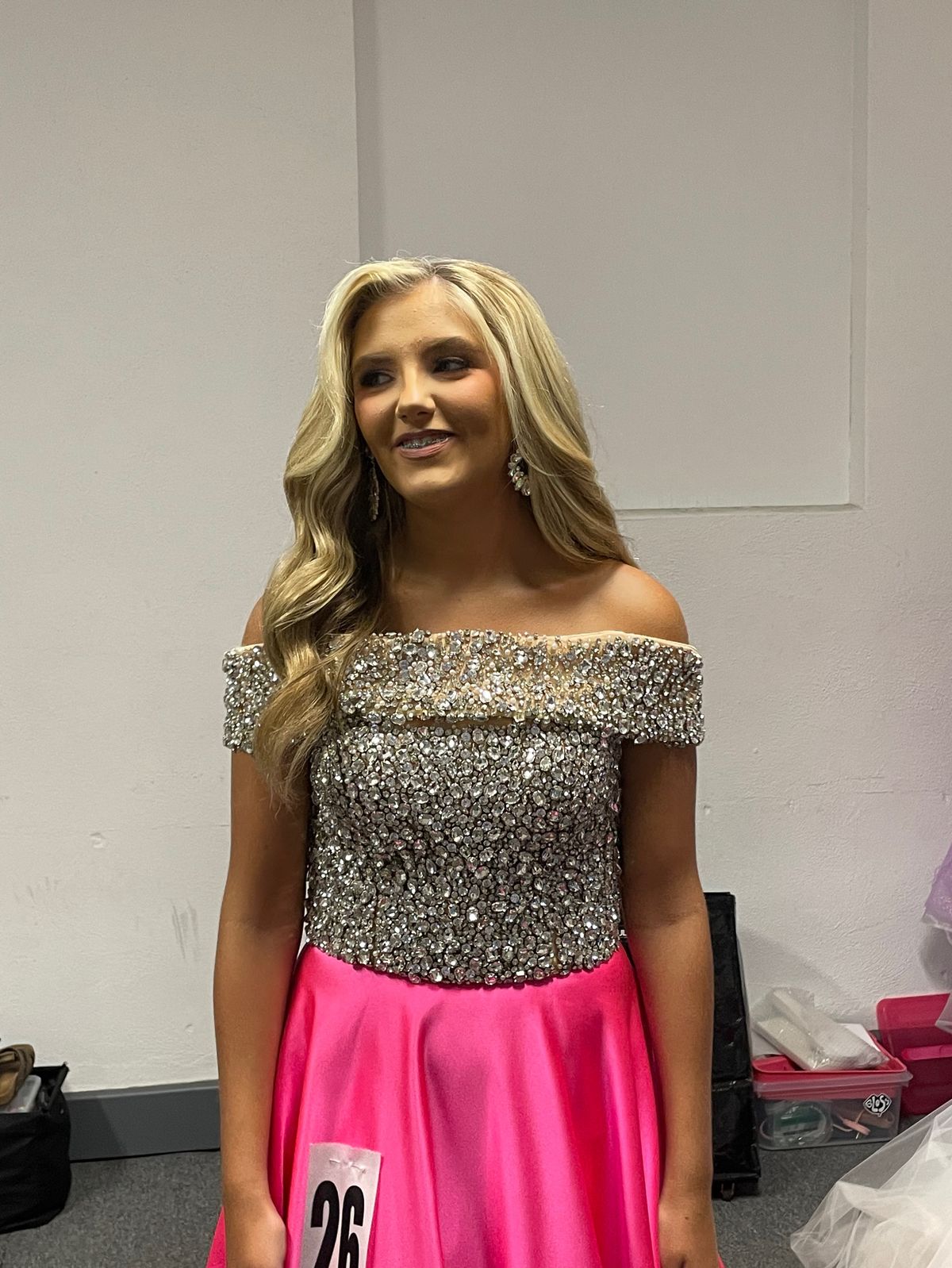 Style 11070 Ashley Lauren Size 6 Prom Off The Shoulder Pink A-line Dress on Queenly