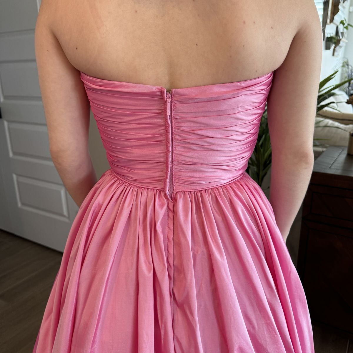 Sherri Hill Size 0 Pageant Strapless Pink Ball Gown on Queenly