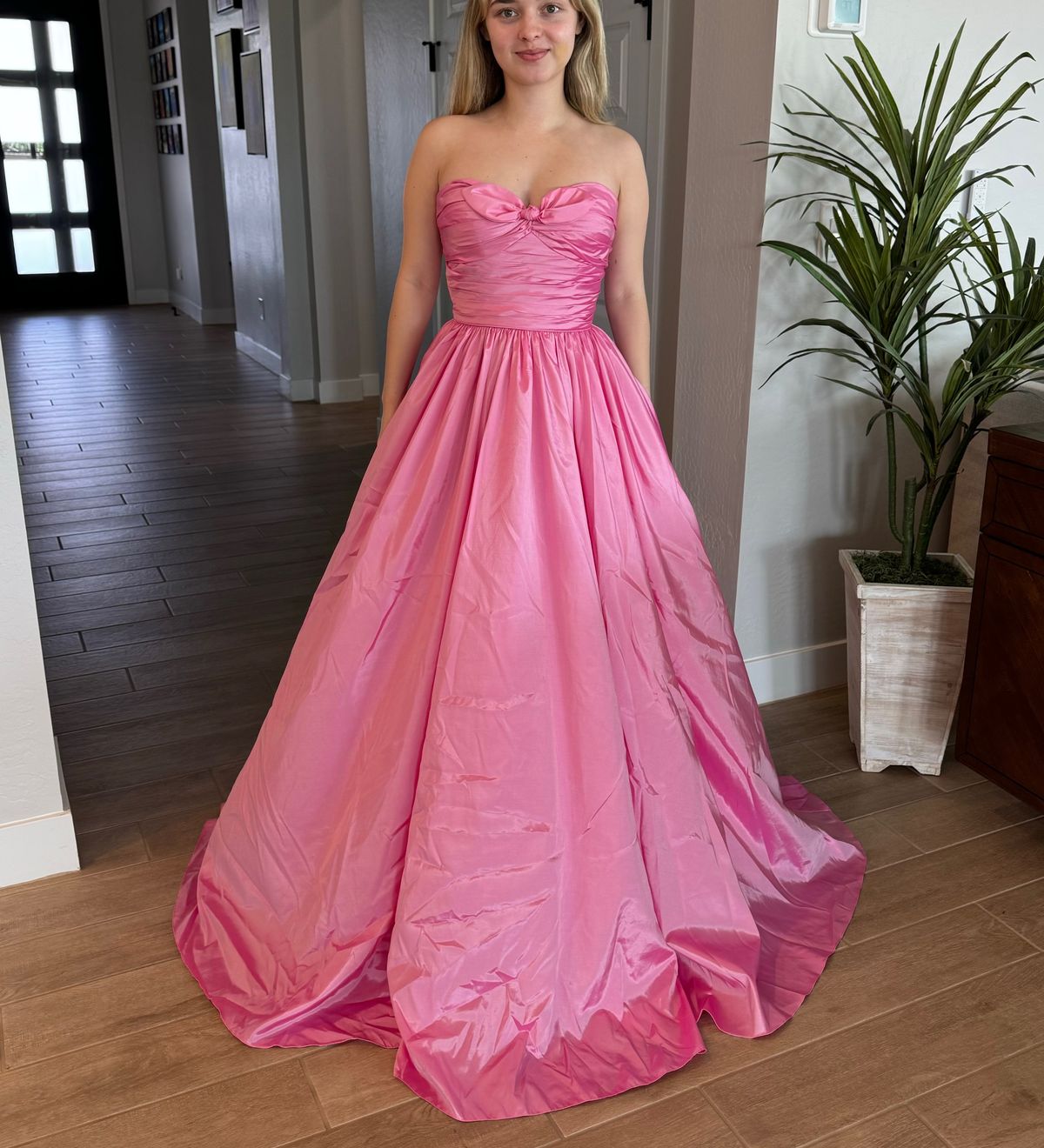 Queenly | Buy and sell prom, pageant, and formal dresses