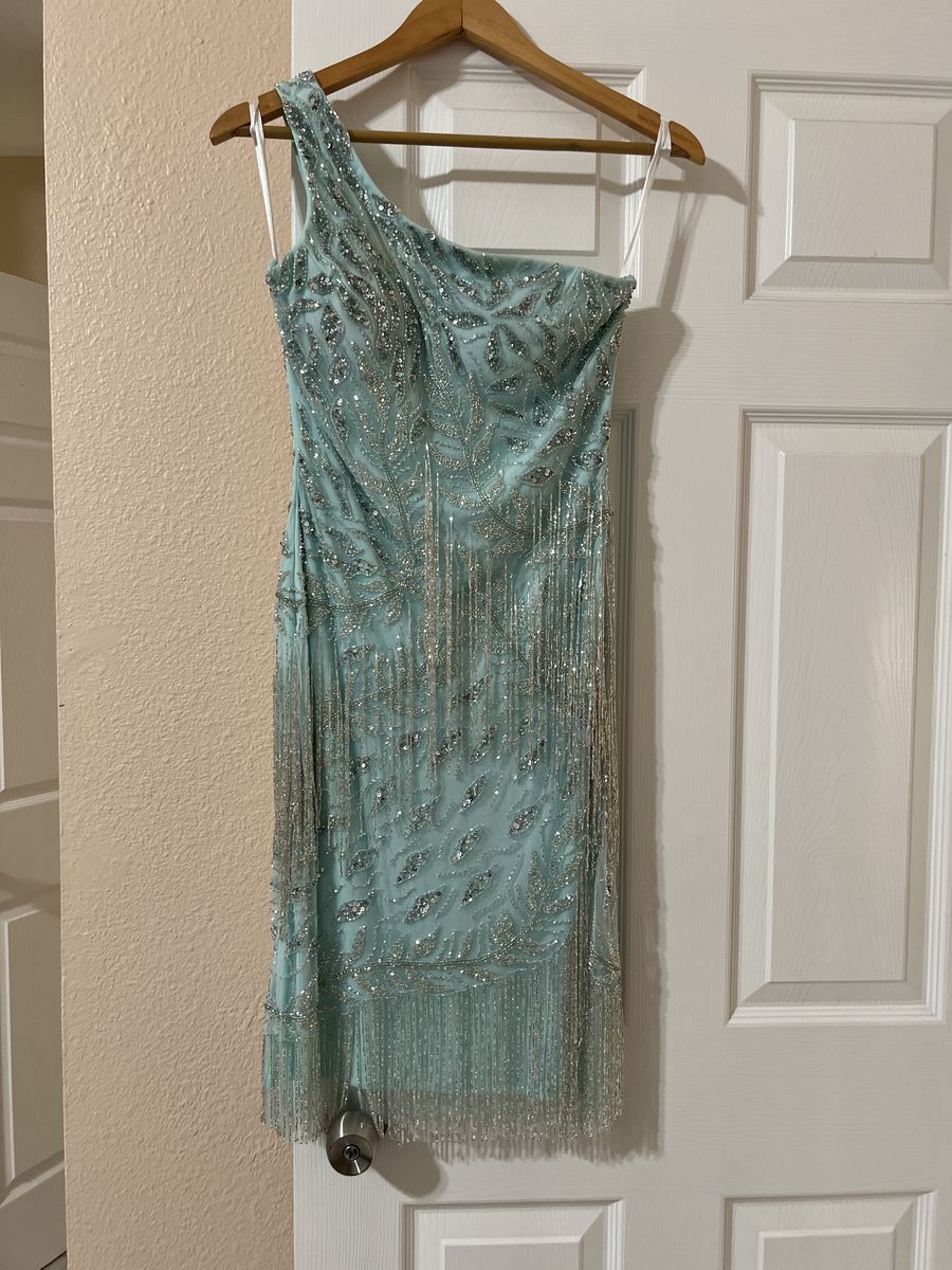 Size 0 Prom One Shoulder Green Floor Length Maxi on Queenly