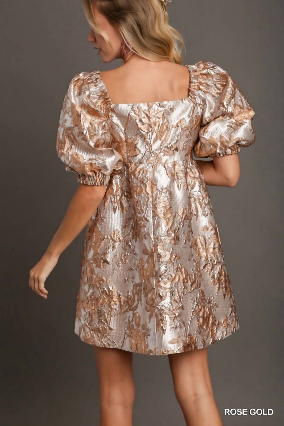 Style 1-4075795848-892 umgee Size M Floral Rose Gold Cocktail Dress on Queenly