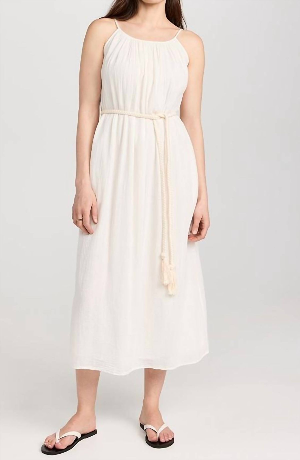 Style 1-3250751405-70 Velvet by Graham & Spencer Size XS Nude Cocktail Dress on Queenly