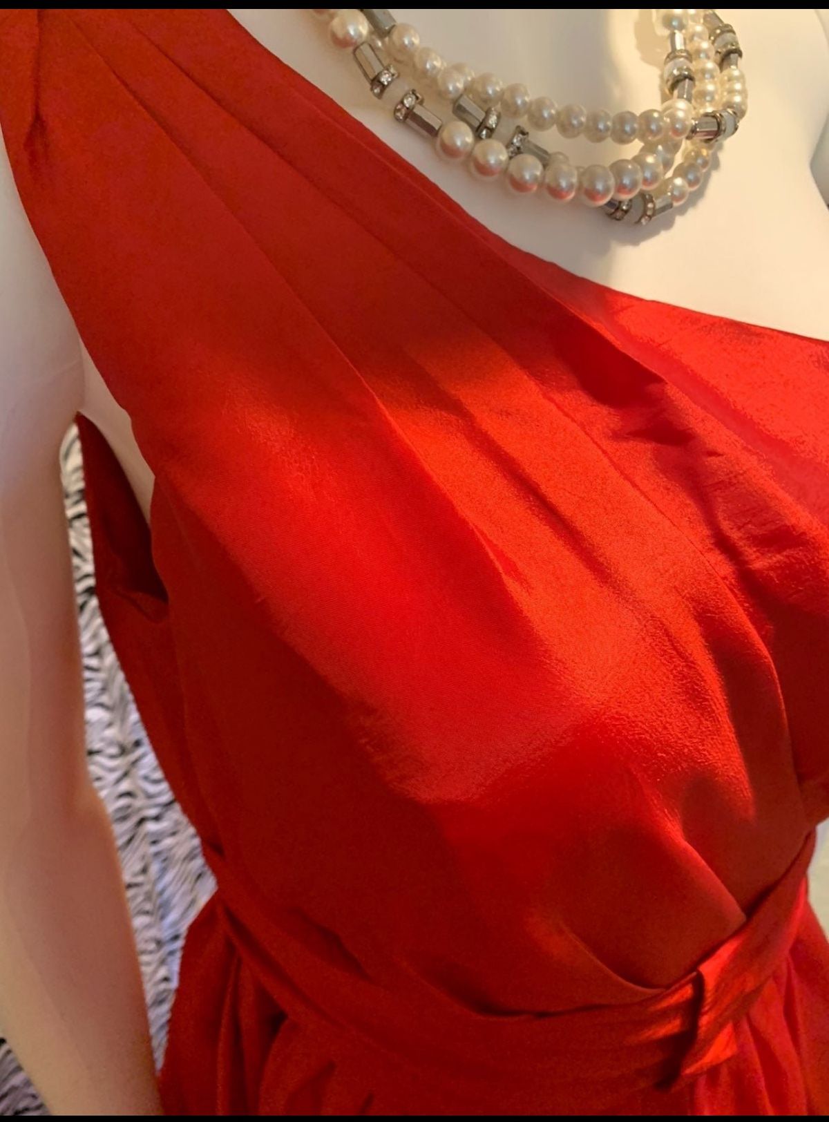 JJ's House Size M Prom One Shoulder Red Ball Gown on Queenly