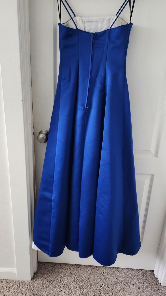 Style Style 3467 Cut 2302 Let's Fashion Size 0 Blue Ball Gown on Queenly