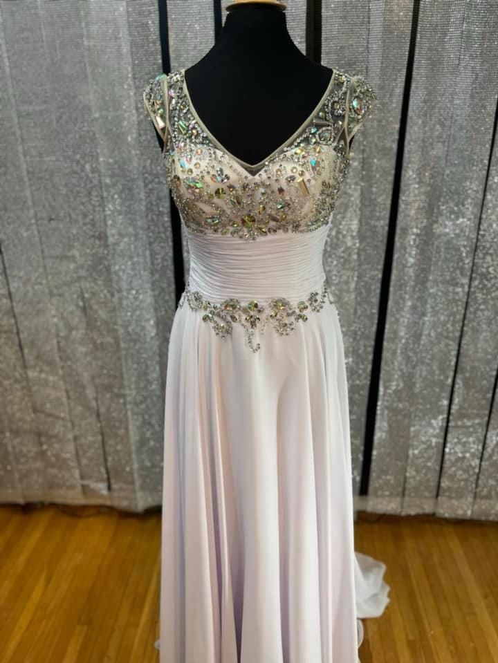 Queenly | Buy and sell prom, pageant, and formal dresses