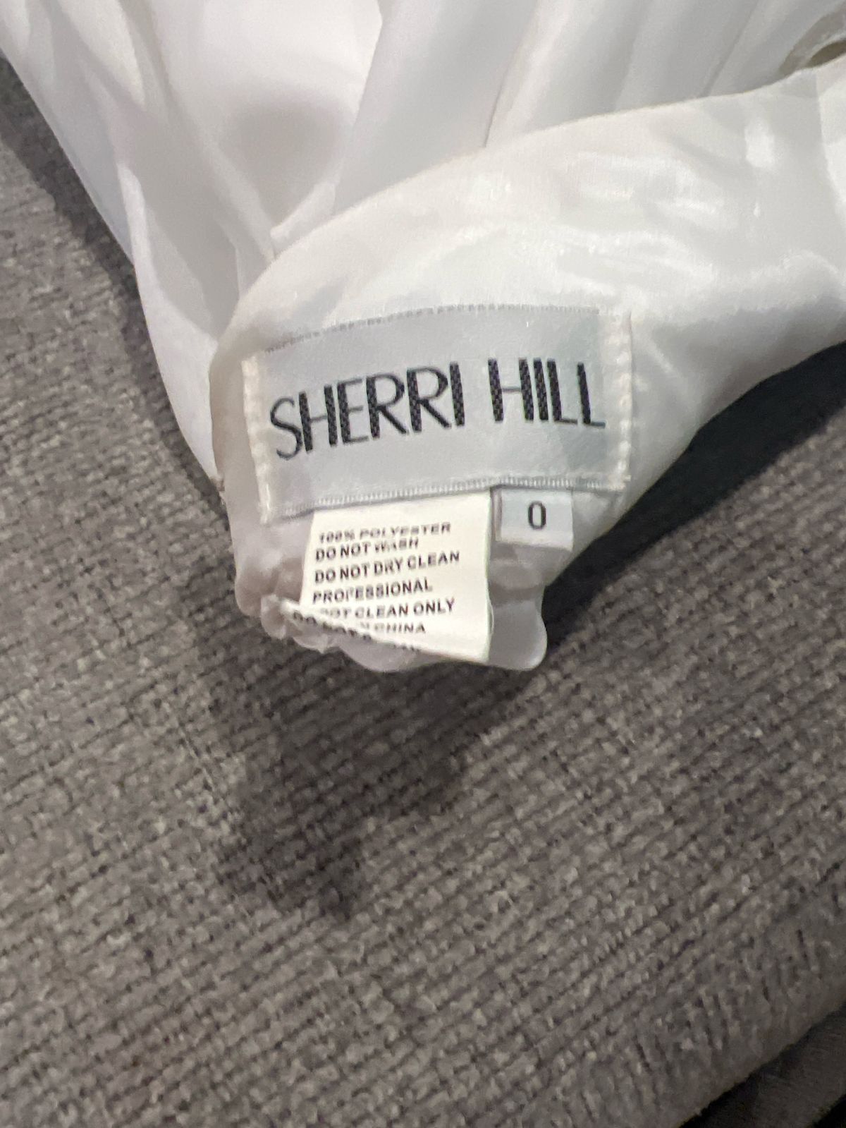 Sherri Hill Size 0 High Neck White Cocktail Dress on Queenly