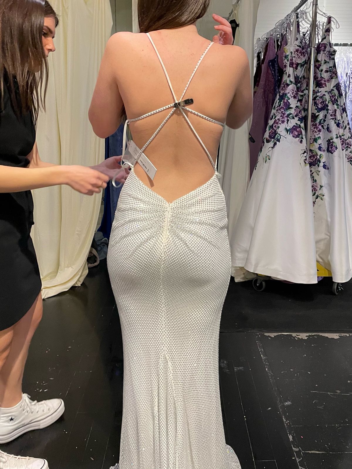 Jovani Size 2 Prom Plunge White Mermaid Dress on Queenly