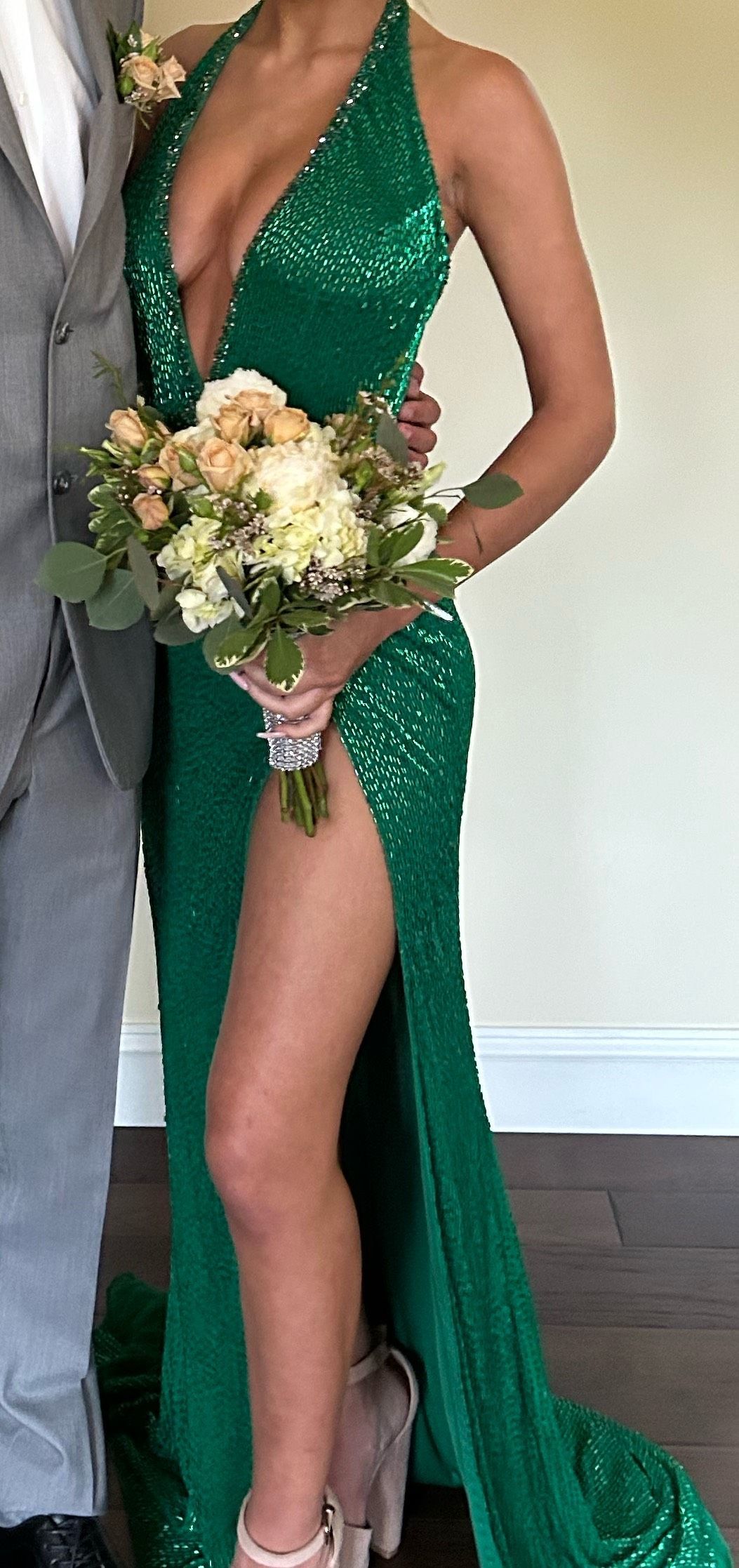 Ashley Lauren Size 00 Prom Plunge Green Side Slit Dress on Queenly