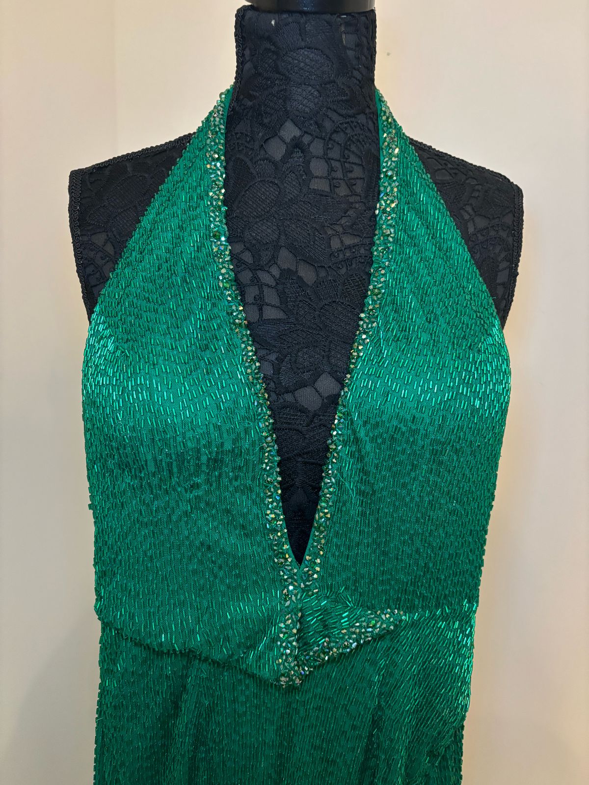 Ashley Lauren Size 00 Prom Plunge Green Side Slit Dress on Queenly