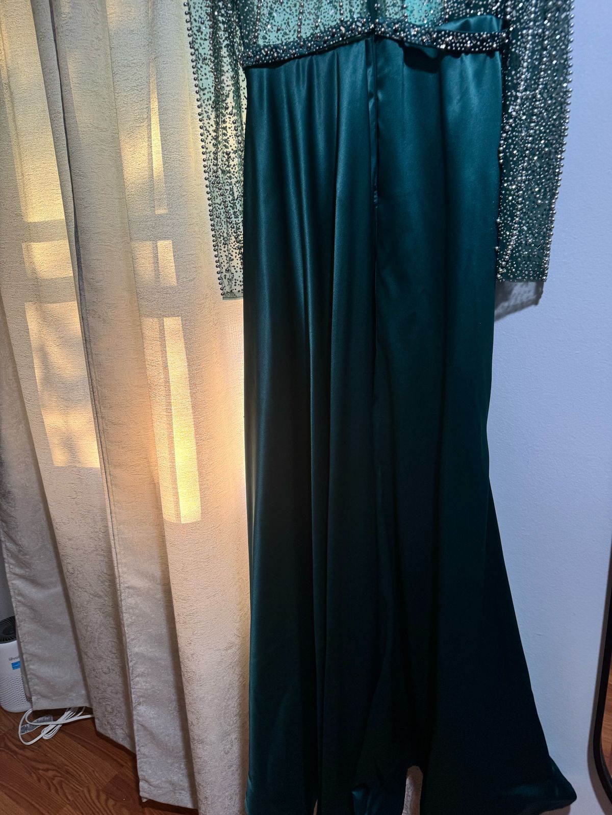 Size 6 Wedding Guest Long Sleeve Green Ball Gown on Queenly