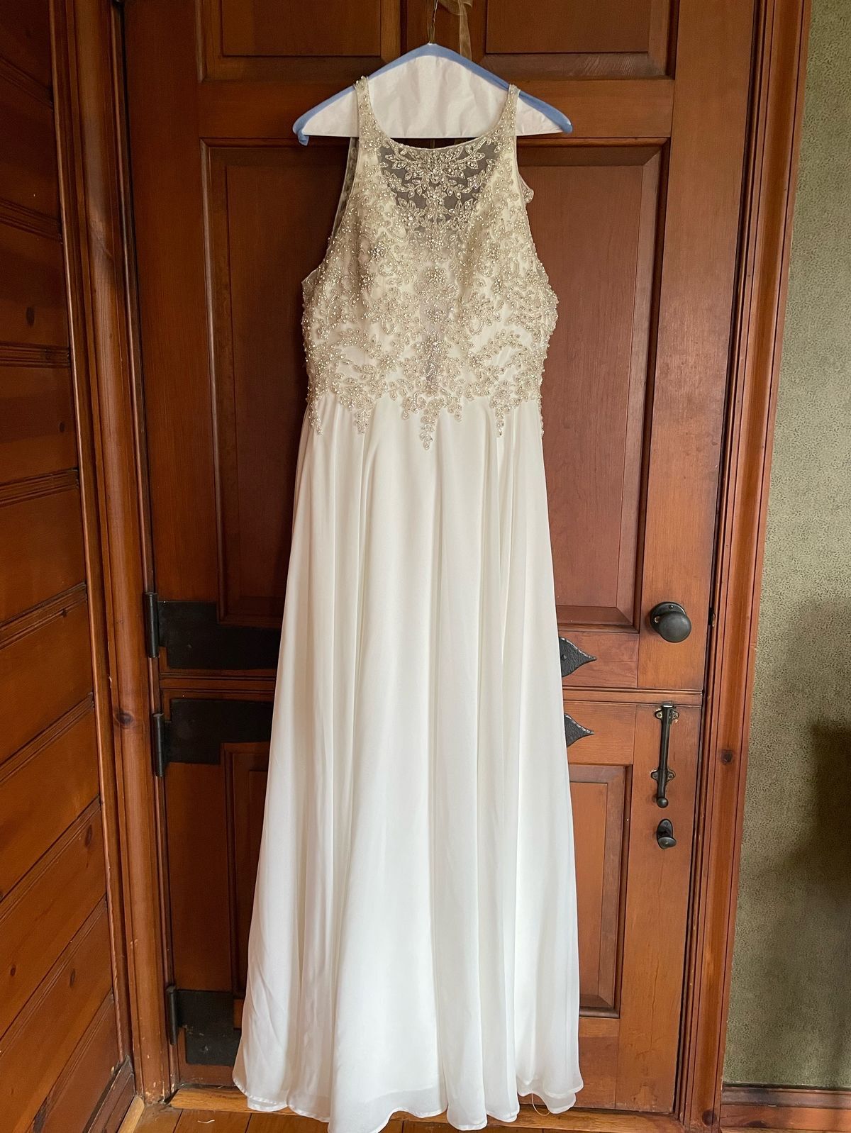 Style Maren Maggie Sottero Size 10 Wedding Halter Lace White A-line Dress on Queenly