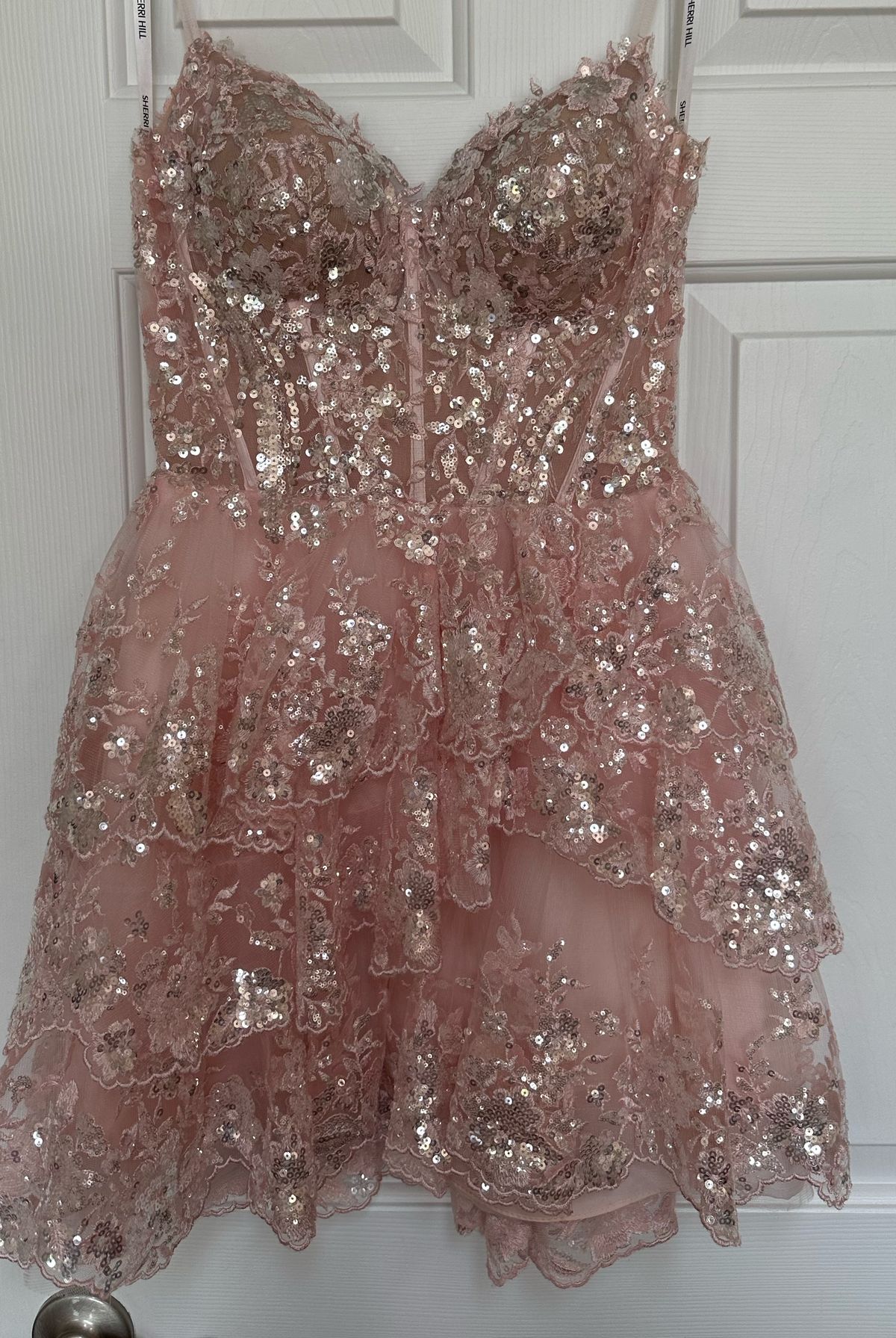 Sherri Hill Size 6 Prom Plunge Pink Cocktail Dress on Queenly