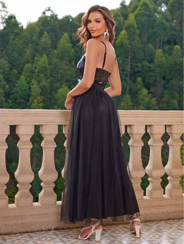 Size 6 Prom Black Formal Jumpsuit on Queenly