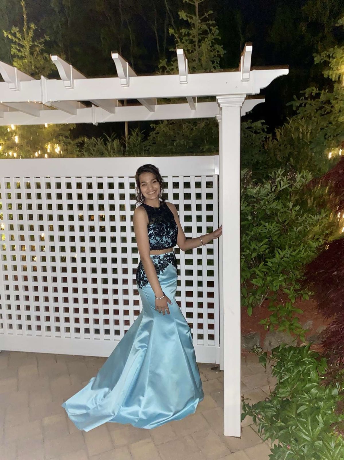 Queenly | Buy and sell prom, pageant, and formal dresses