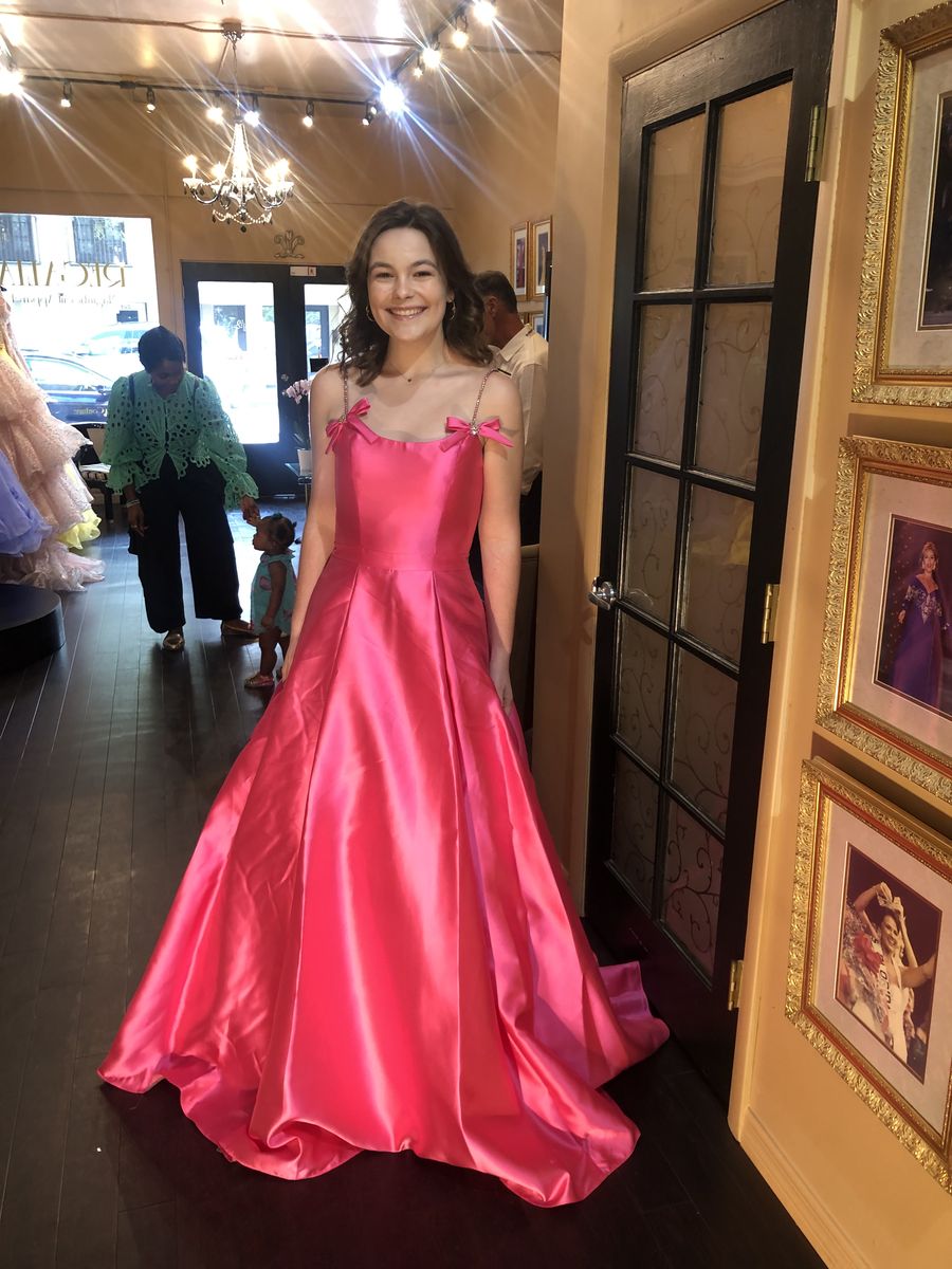 Queenly | Buy and sell prom, pageant, and formal dresses