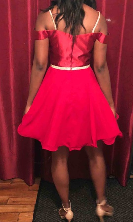 Jovani Red Size 4 Custom Cocktail Dress on Queenly