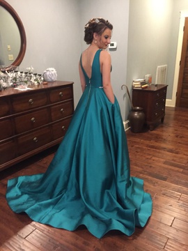 Sherri Hill Green Size 2 Prom Silk Train Ball gown on Queenly