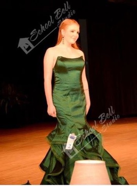Mac Duggal Green Size 10 Emerald Mermaid Dress on Queenly