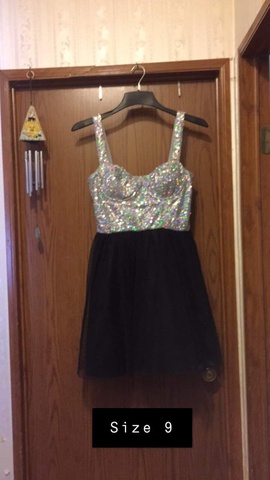 Love reighn Black Size 8 Homecoming Cocktail Dress on Queenly