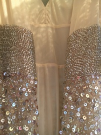 Mac Duggal Nude Size 6 Sequin A-line Dress on Queenly