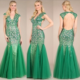 Green Size 0 Straight Dress on Queenly
