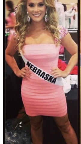 Sherri Hill Pink Size 4 Euphoria Cocktail Dress on Queenly