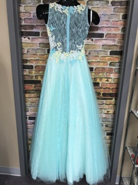 Madison James Blue Size 0 Ball gown on Queenly