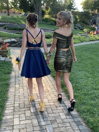 Sherri Hill Gold Size 0 Two Piece Cocktail Dress on Queenly