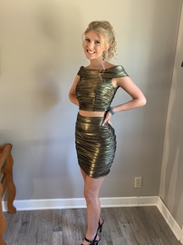 Sherri Hill Gold Size 0 Two Piece Cocktail Dress on Queenly