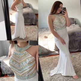 White Size 6 Straight Dress on Queenly