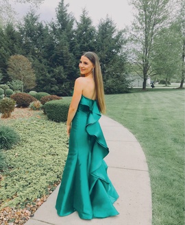 Jovani Green Size 2 Prom Mermaid Dress on Queenly