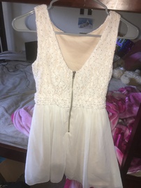 Nude Size 2 Straight Dress on Queenly