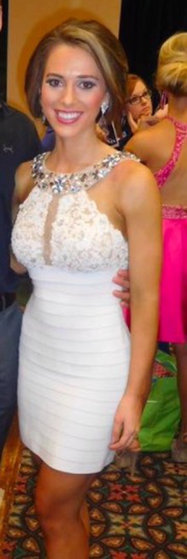 Sherri Hill White Size 2 Lace Cocktail Dress on Queenly