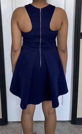 Windsor Blue Size 6 Halter Homecoming Cocktail Dress on Queenly