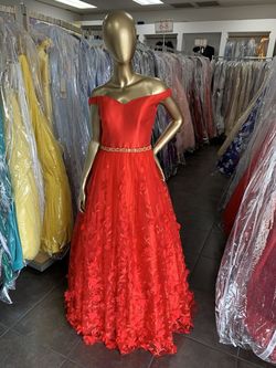 Terani Couture Red Size 4 Prom A-line Dress on Queenly
