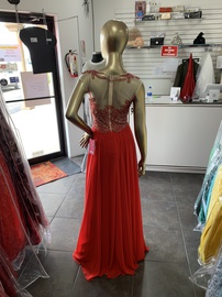 Red Size 2 Straight Dress on Queenly